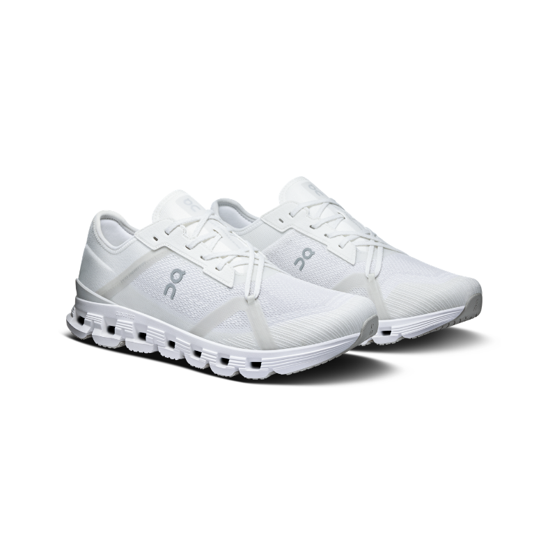 On Running Cloud X 4 AD White Wolf