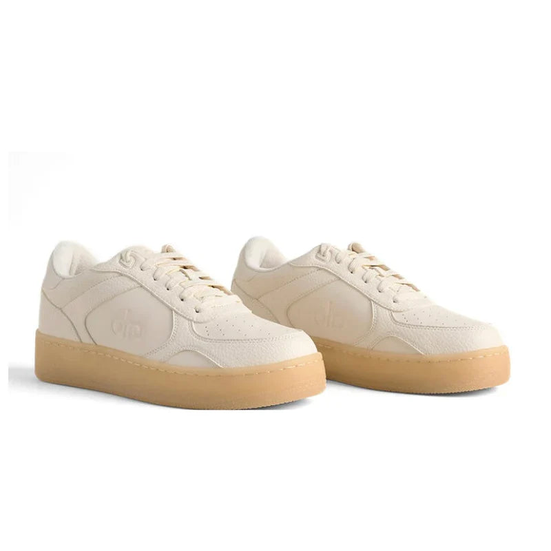 Alo Recovery Mode Sneaker- CLAY/Beige