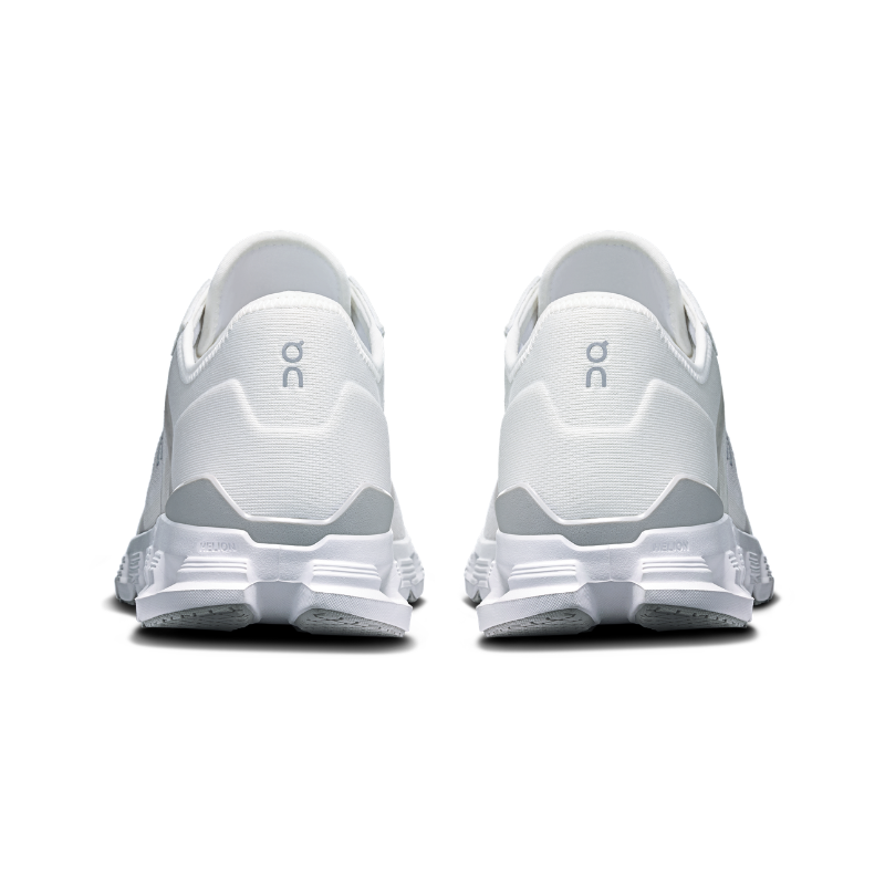 On Running Cloud X 4 AD White Wolf