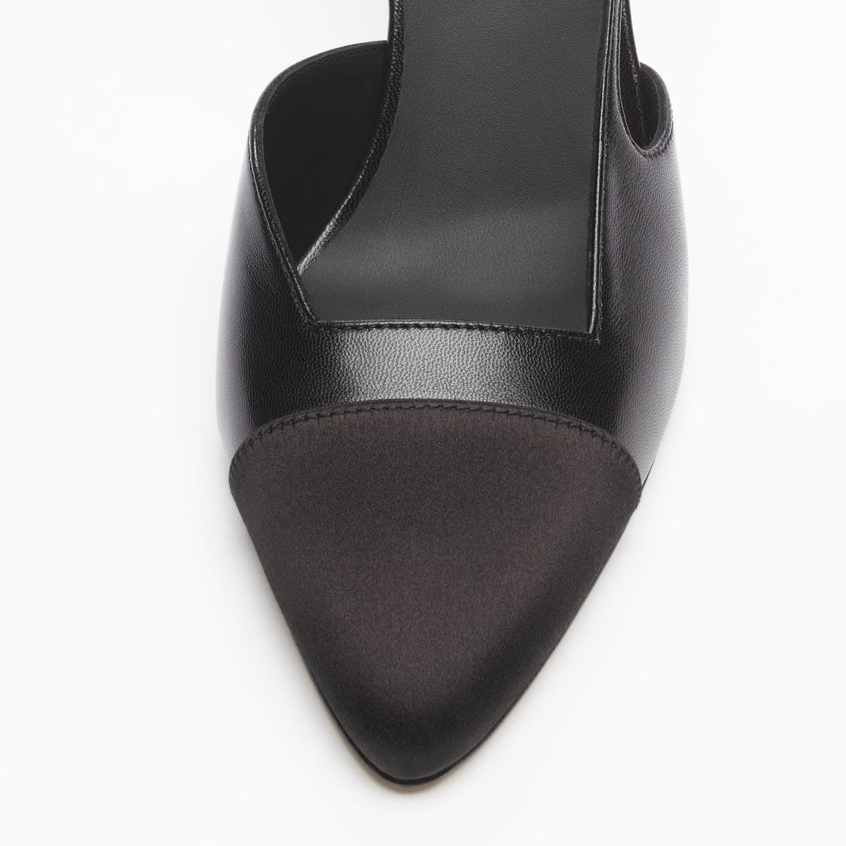 Chanel MÉTIERS D’ART 2026 SLINGBACKS GOATSKIN & MIXED FIBERS BLACK
