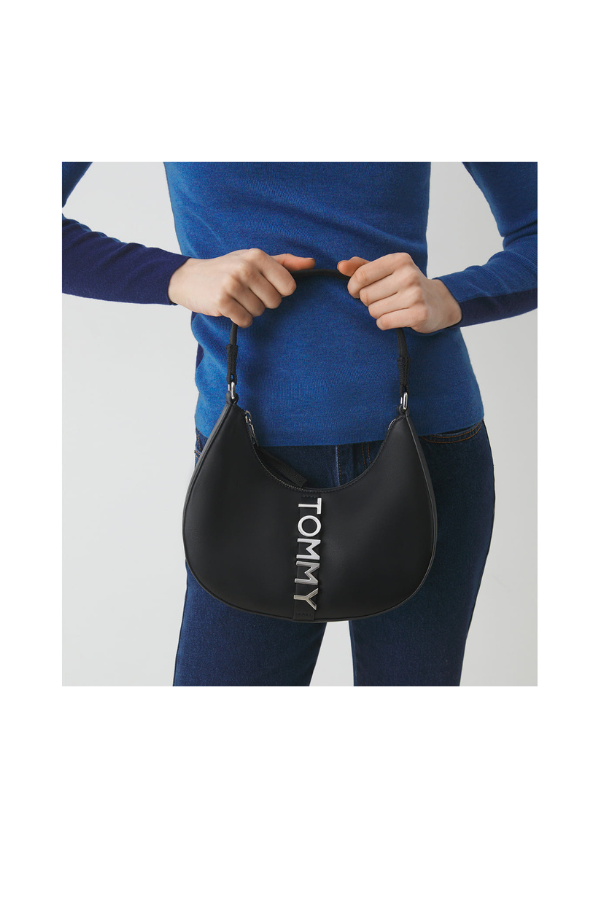 Original Outlet Tommy Hilfiger Black Women Shoulder Bag Aw0Aw16510 – Elegant Everyday Shoulder Bag