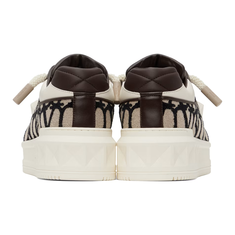 VALENTINO GARAVANI Off-White & Brown One Stud XL Sneakers