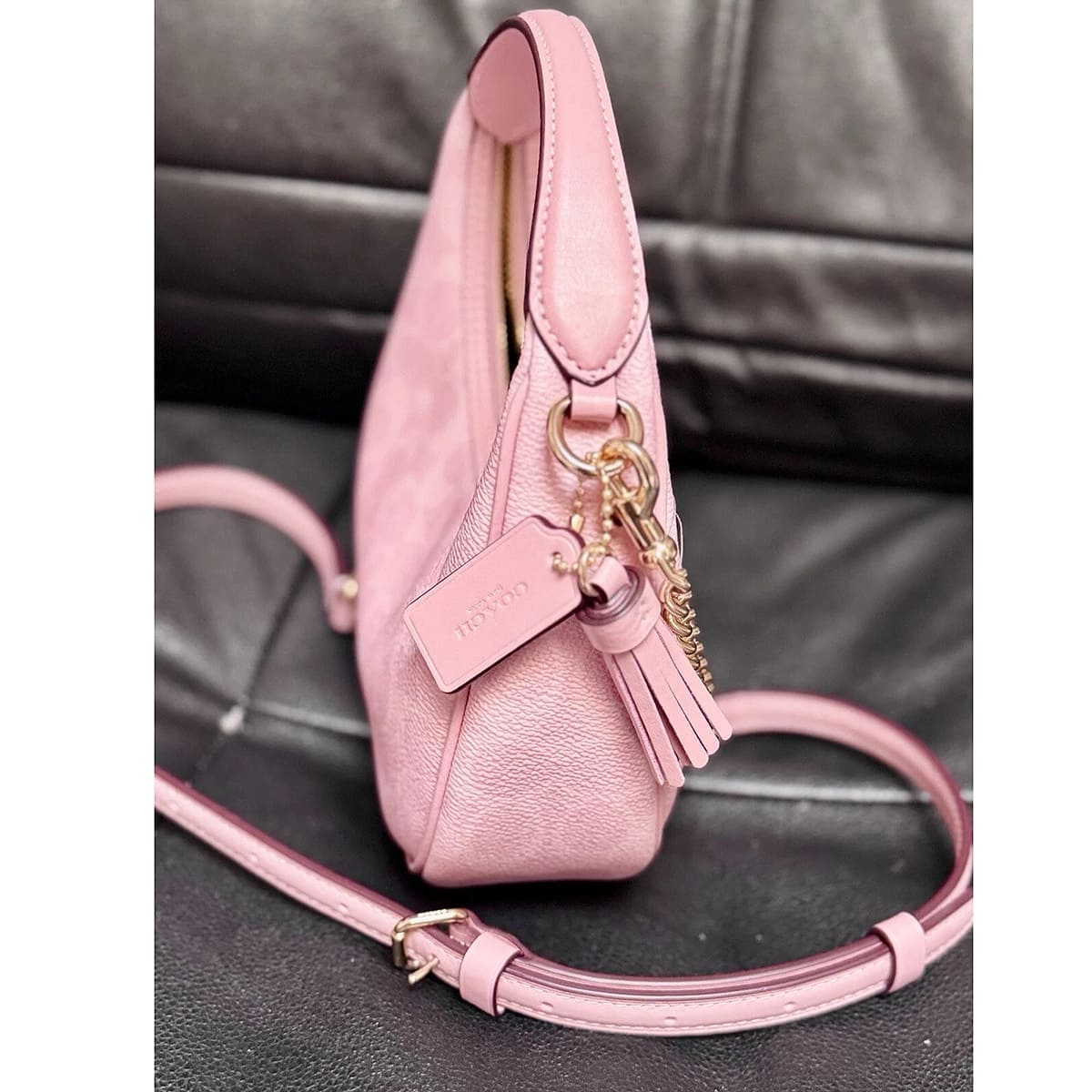 Original Outlet Coach Powder Pink Women Crossbody bag CAM83